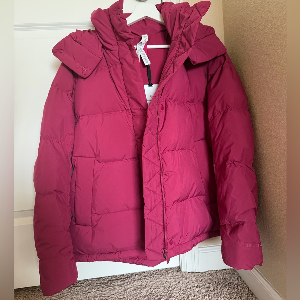 Lululemon Athletica Women's wunder Puff 600 fill down Jacket - Berry